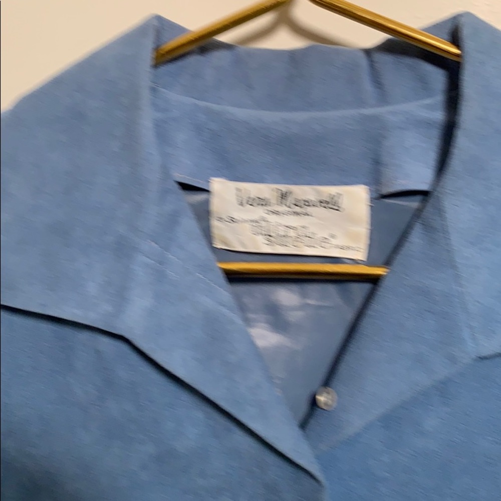 Woman’s Spring coat - Picture 2 of 3